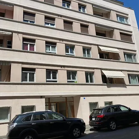 Apartment Near The And Center ! *